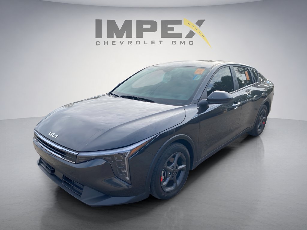 Used 2025 Kia K4 FWD image 1