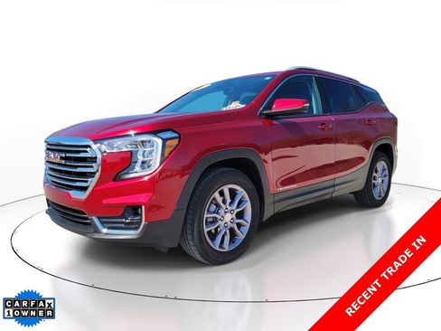 Used 2023 GMC Terrain SLT w/ LPO, Floor Liner Package AWD/4WD image 2