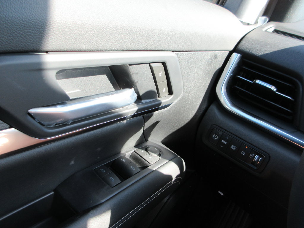 New 2027 GMC Terrain Elevation w/ Black Edition FWD image 12
