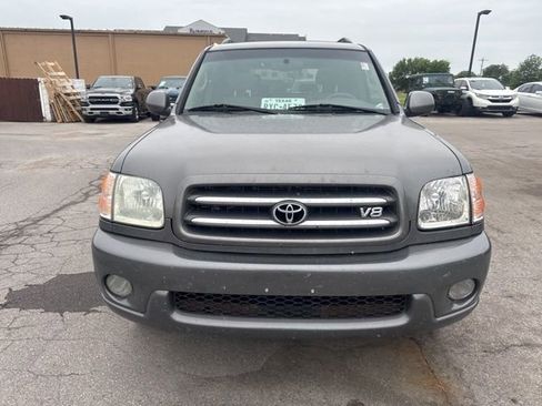Used 2004 Toyota Sequoia Limited RWD image 2