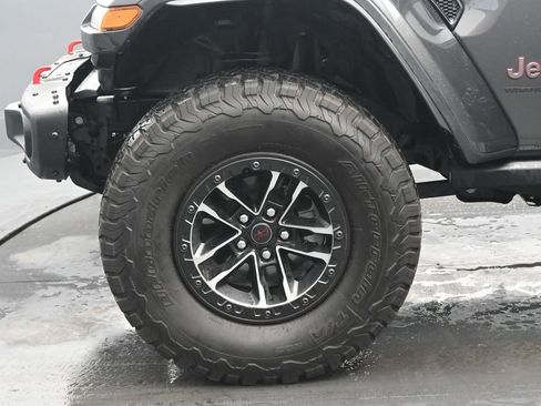 Used 2025 Jeep Wrangler Unlimited Rubicon image 36