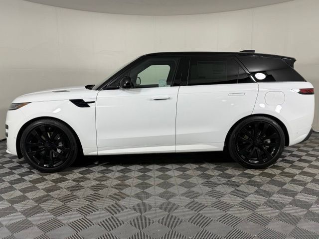 New 2026 Land Rover Range Rover Sport Dynamic SE AWD/4WD image 3