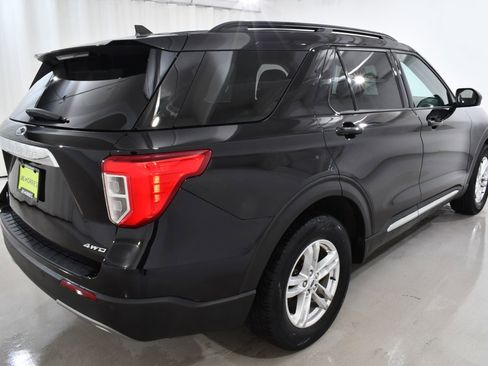 Used 2022 Ford Explorer XLT w/ Equipment Group 202A image 11