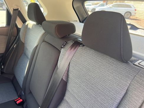 Used 2022 Nissan Rogue SV image 25