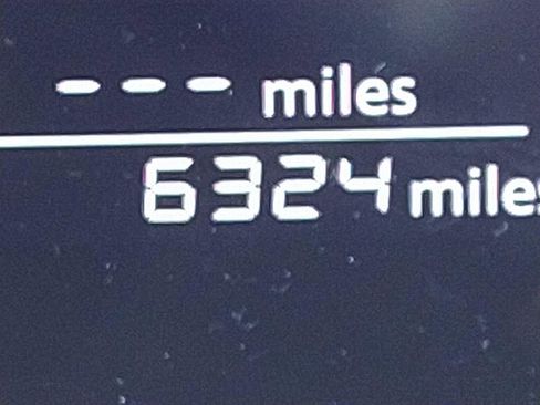 Used 2025 Nissan Kicks SV image 7