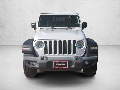 Used 2020 Jeep Gladiator Sport w/ Quick Order Package 24S AWD/4WD image 2