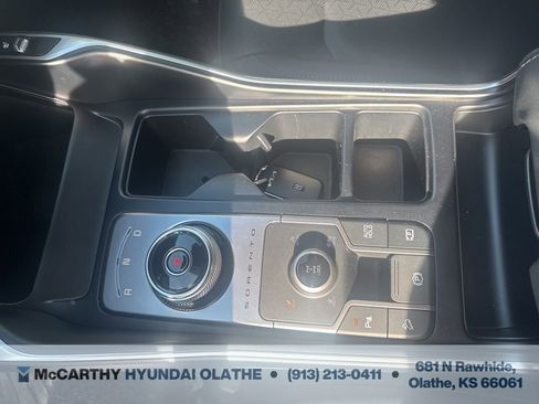 Used 2024 Kia Sorento EX w/ Panoramic Sunroof Package image 9