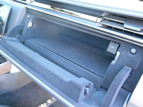 Used 2025 Land Rover Range Rover Long Wheelbase Autobiography image 58