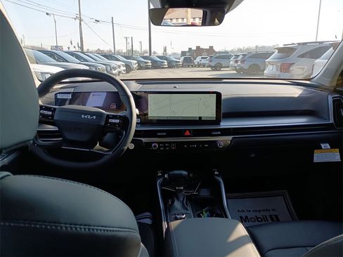 New 2026 Kia Sorento S image 10