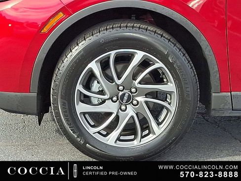 Certified 2021 Lincoln Corsair AWD w/ Equipment Group 101A image 8