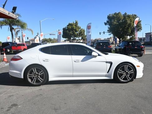 Used 2013 Porsche Panamera S image 11