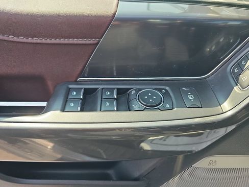 Used 2022 Ford F150 Lariat w/ Equipment Group 502A High AWD/4WD image 26