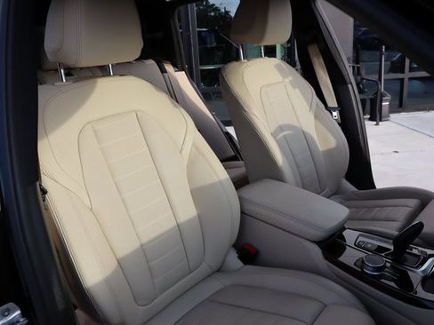 Used 2020 BMW X3 xDrive30i w/ Premium Package image 12