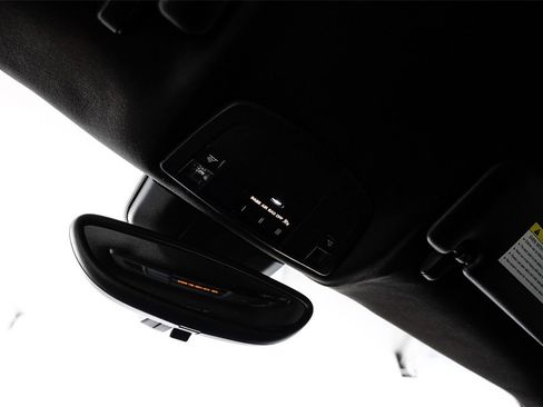 Used 2015 Porsche Cayman image 23