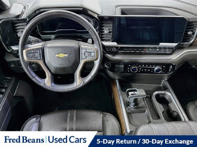Used 2023 Chevrolet Silverado 1500 High Country w/ High Country Premium Package AWD/4WD image 30
