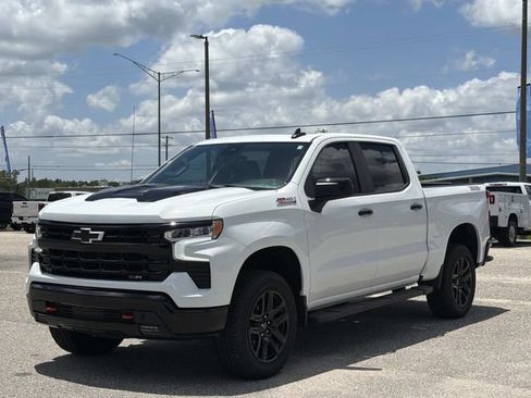 Used 2026 Chevrolet Silverado 1500 LT Trail Boss w/ Convenience Package II AWD/4WD image 11