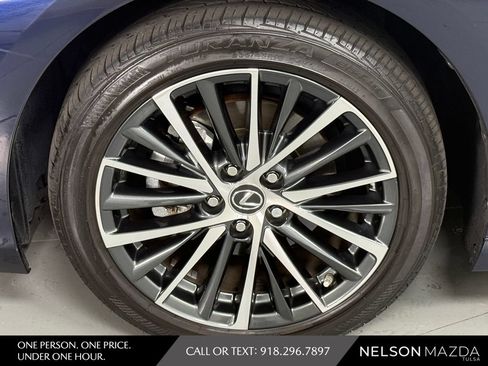 Used 2024 Lexus ES 350 w/ Premium Package FWD image 12