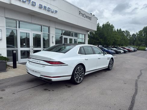 Used 2025 Genesis G90 3.5T AWD/4WD image 3