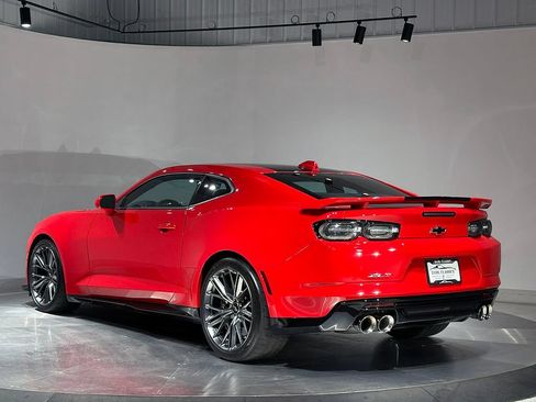 Used 2023 Chevrolet Camaro ZL1 RWD image 9
