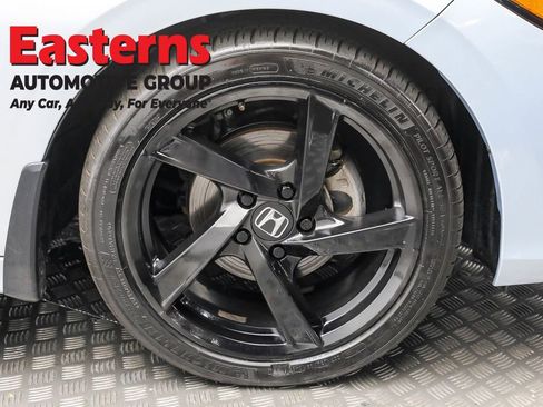 Used 2022 Honda Civic Touring image 29