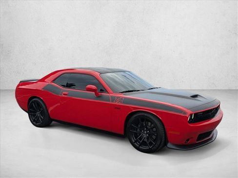 Used 2022 Dodge Challenger R/T Scat Pack w/ T/A Package RWD image 3