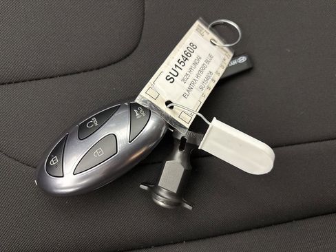 New 2025 Hyundai Elantra Hybrid FWD image 27