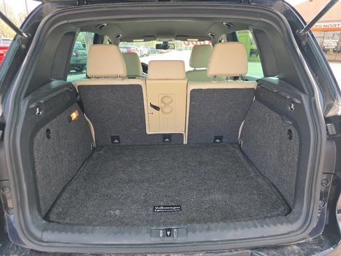 Used 2016 Volkswagen Tiguan R-Line image 12