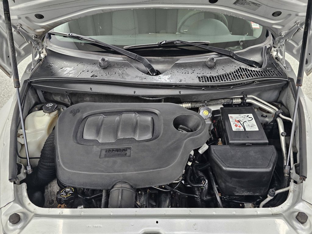 Used 2011 Chevrolet HHR LT FWD image 9