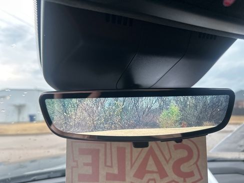 Used 2025 Cadillac Escalade ESV V w/ LPO, ONYX Package image 33