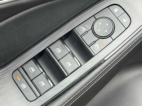 New 2026 Nissan Rogue Platinum AWD/4WD image 13