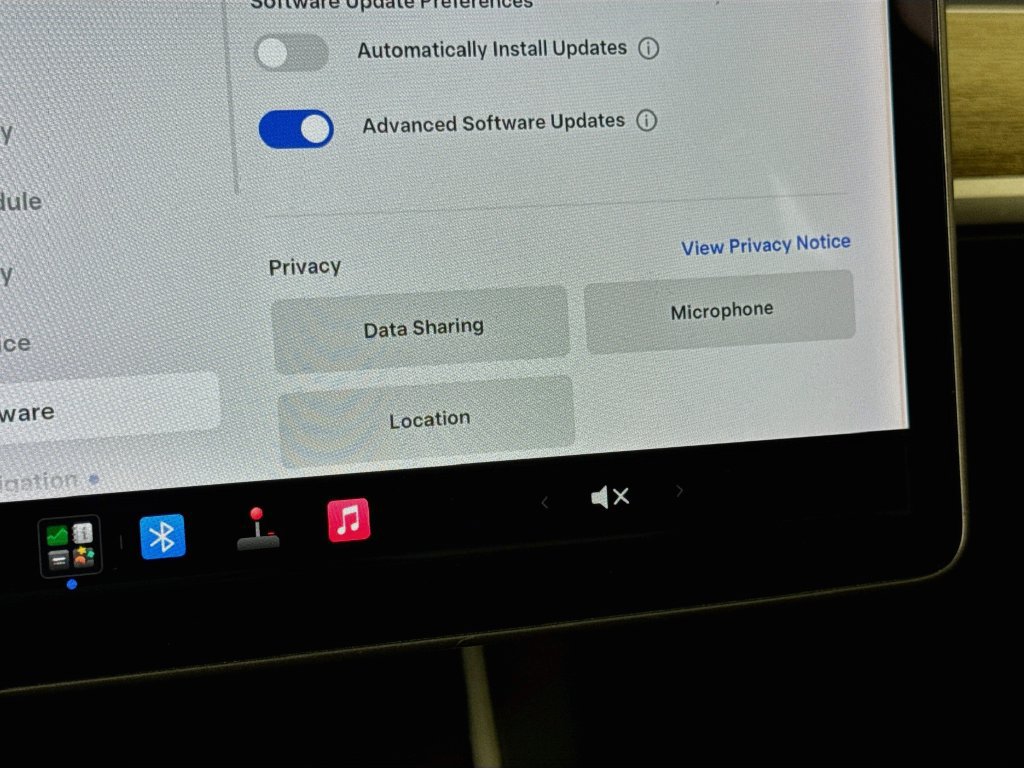 Used 2018 Tesla Model 3 Mid Range RWD image 14