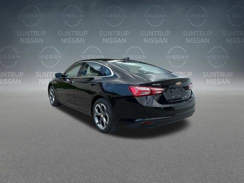 Used 2021 Chevrolet Malibu LT FWD image 33