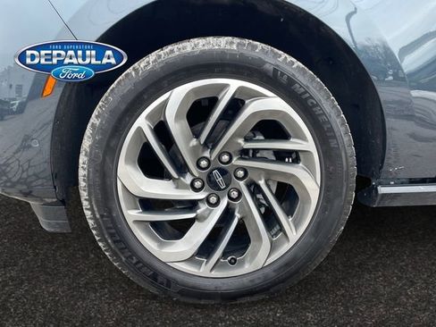 Used 2025 Lincoln Navigator L Reserve image 18