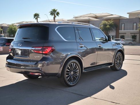 Used 2023 INFINITI QX80 Sensory w/ Cargo Package image 4