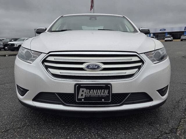 Certified 2019 Ford Taurus Limited FWD image 2