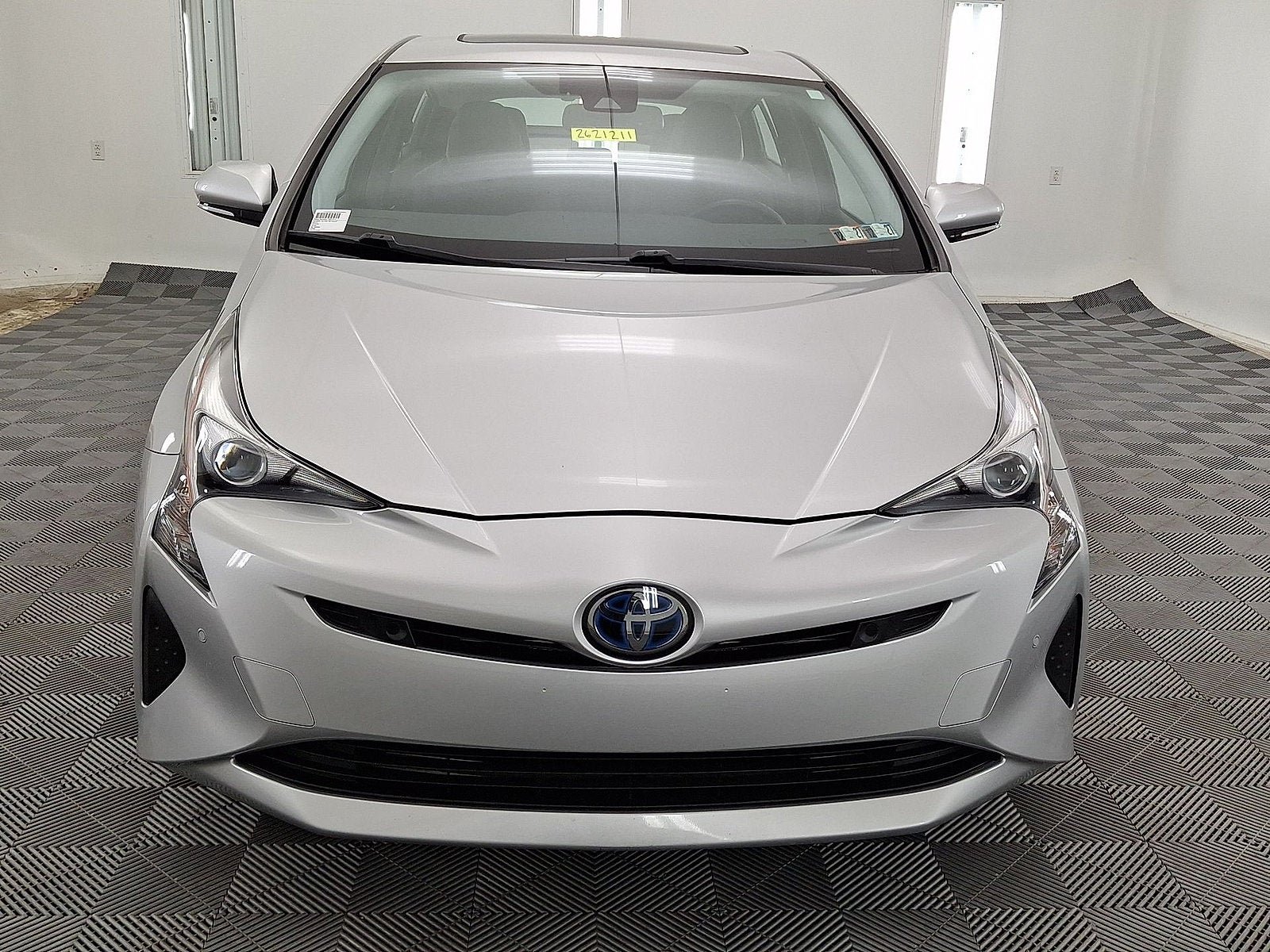 Used 2017 Toyota Prius Four w/ Advanced Technology Package FWD image 21