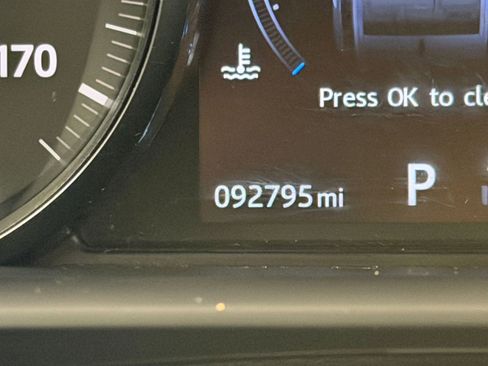 Used 2017 Land Rover Range Rover Sport HSE AWD/4WD image 19