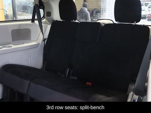 Used 2019 Dodge Grand Caravan SE image 20