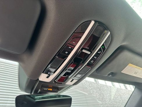 Certified 2023 Porsche Cayenne image 36