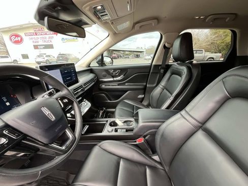 Used 2023 Lincoln Corsair FWD image 10