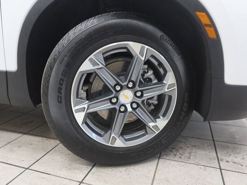 Used 2025 Chevrolet Blazer LT AWD/4WD image 7