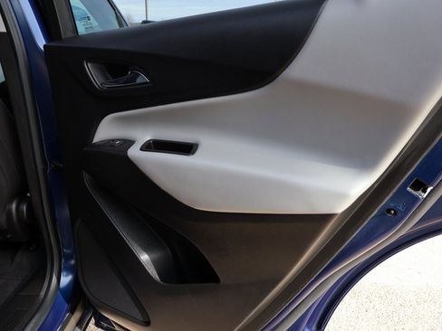 Used 2022 Chevrolet Equinox LT image 12