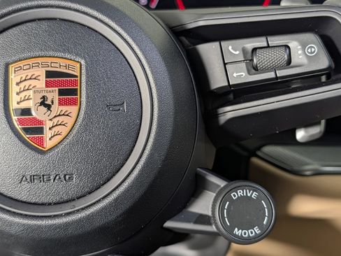 Certified 2026 Porsche Cayenne AWD/4WD image 39