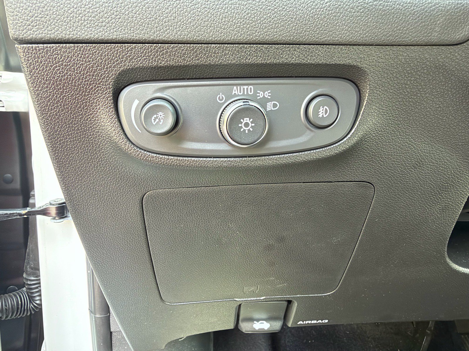 Used 2023 Buick Encore GX Essence w/ Experience Buick Package FWD image 22