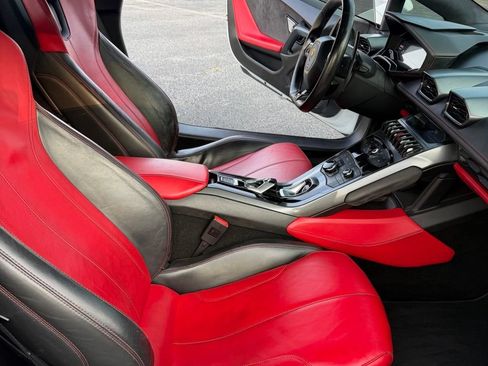 Used 2015 Lamborghini Huracan LP 610-4 AWD/4WD image 12
