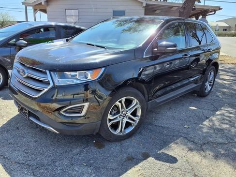 Used 2016 Ford Edge Titanium FWD image 2
