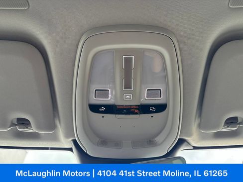 Certified 2023 Volvo XC60 B5 Ultimate w/ Climate Package AWD/4WD image 19