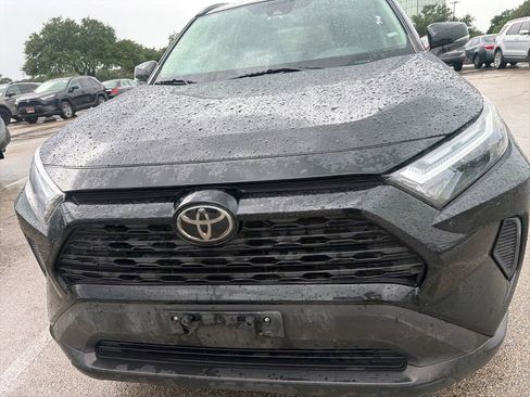 Used 2024 Toyota RAV4 XLE FWD image 2