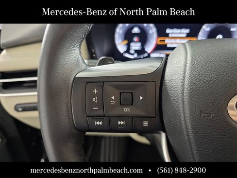 Used 2023 INFINITI QX60 Luxe w/ Vision Package image 19