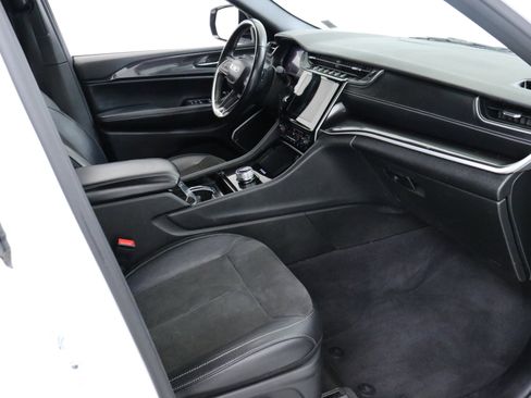 Used 2021 Jeep Grand Cherokee L Laredo image 26